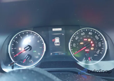 2021 Toyota Rav4 Xle из США, поврежденный, VIN 2T3W1RFV8MC135485